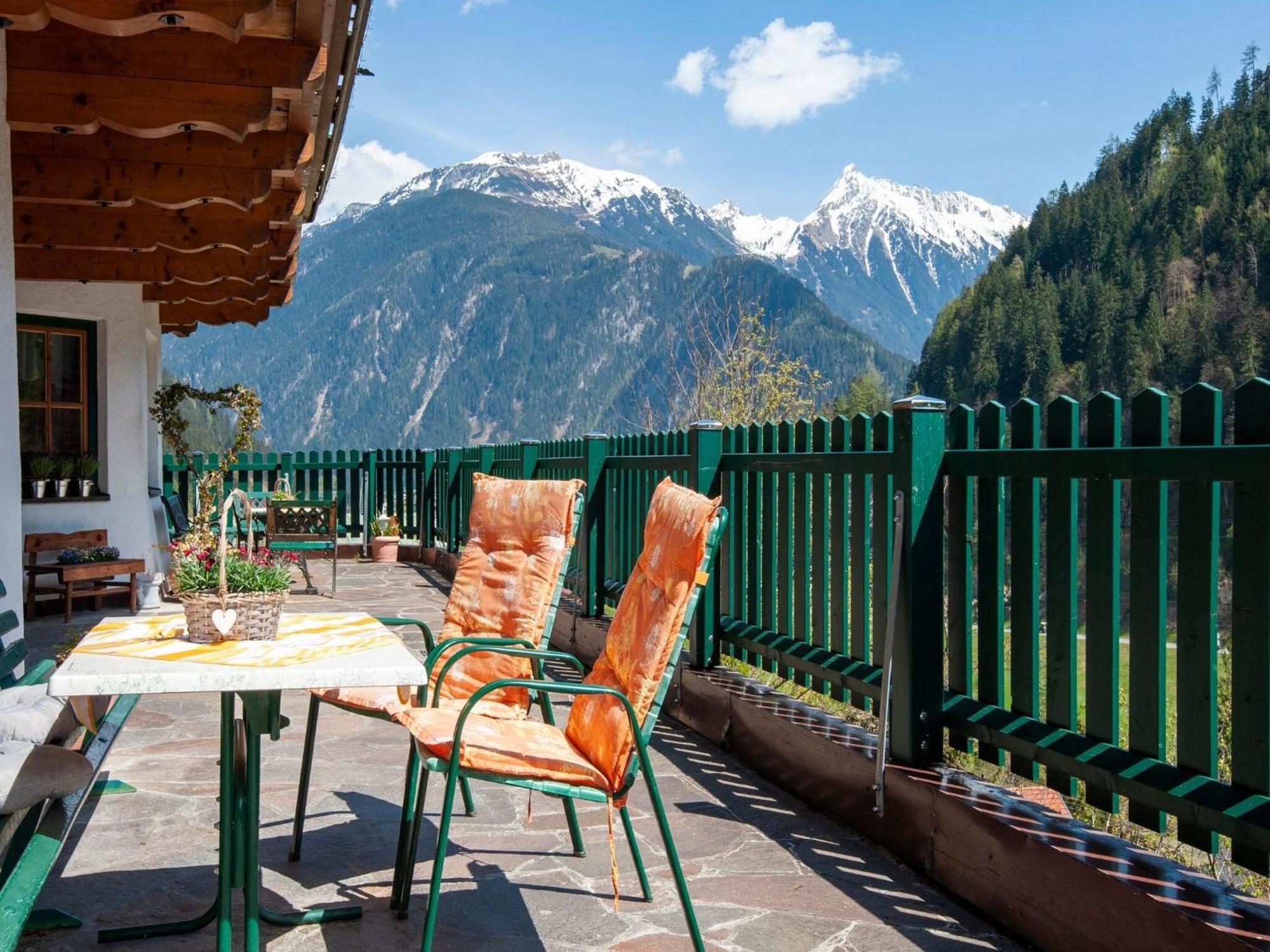 Apartment Between Mayrhofen And Finkenberg エクステリア 写真